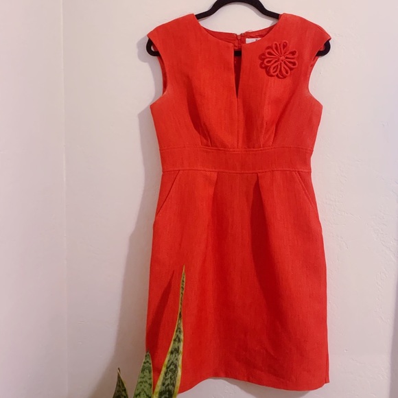 Studio One Dresses & Skirts - Studio 1 pink cocktail dress with flower appliqué